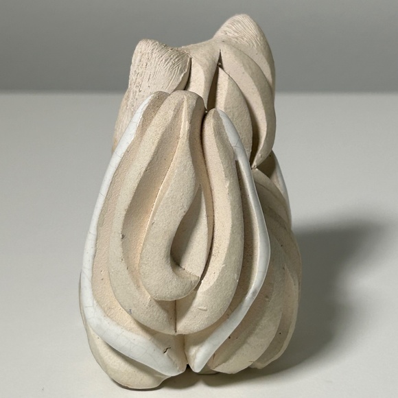 Artesania Rinconada Sculpted Persian Cat Figurine Glazed Accents 3.5" - Picture 5 of 7